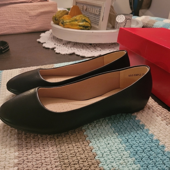 Ballerina flats size 7 - Picture 2 of 4